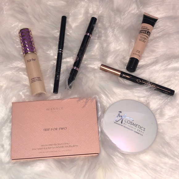 Makeup bundle - Picture 3 of 11